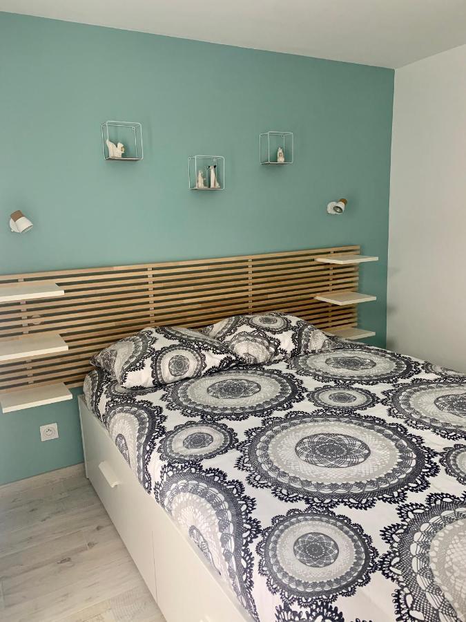 Appartement De Standing Avec Terrasse Сен Мари де ла Мер Екстериор снимка