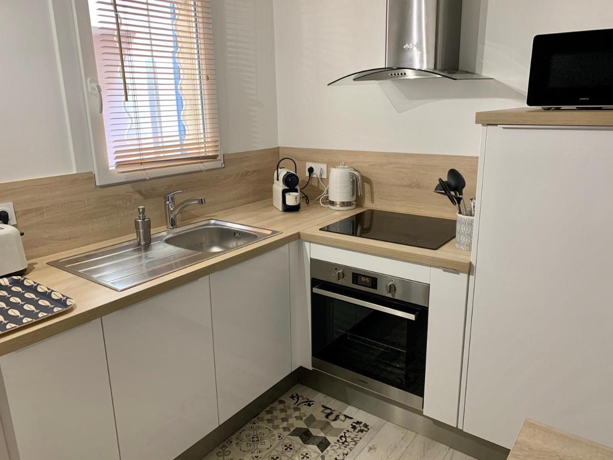 Appartement De Standing Avec Terrasse Сен Мари де ла Мер Екстериор снимка