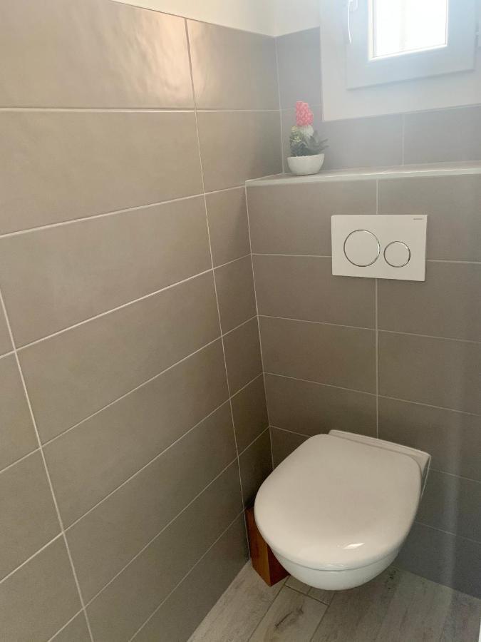 Appartement De Standing Avec Terrasse Сен Мари де ла Мер Екстериор снимка