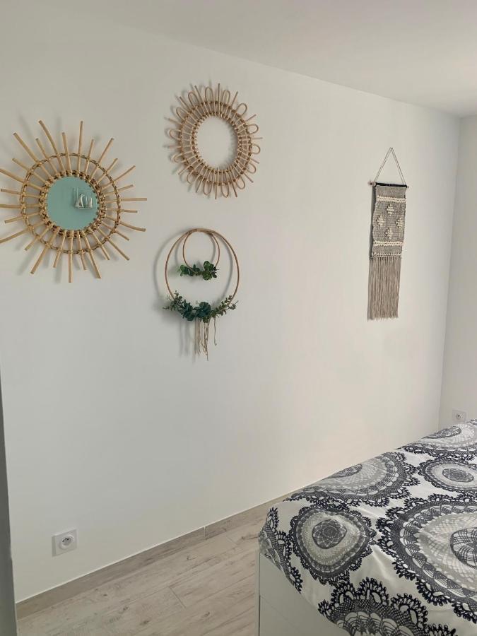 Appartement De Standing Avec Terrasse Сен Мари де ла Мер Екстериор снимка